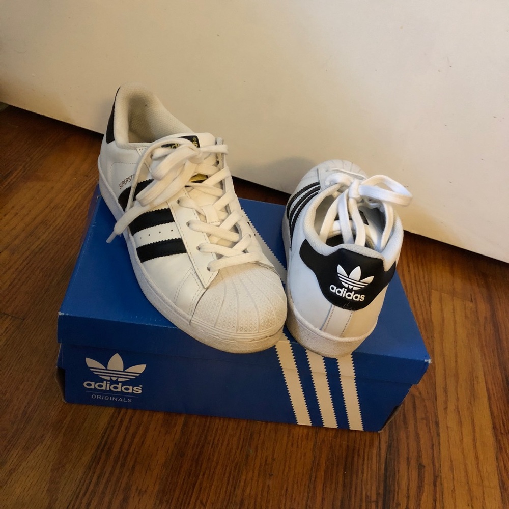 Adidas superstar